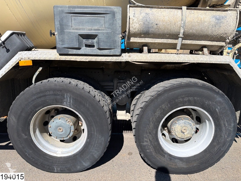 شاحنة Mercedes 3236 8x4, PTO, Liebherr, Steel...