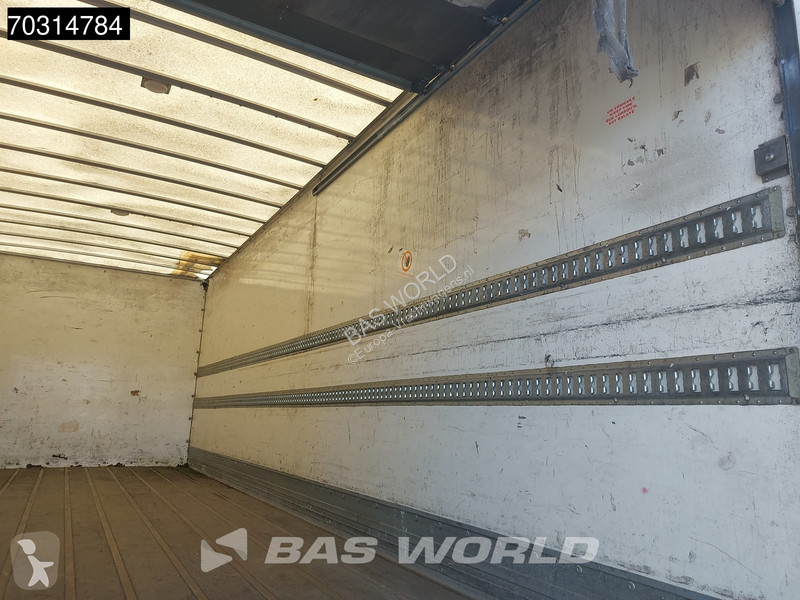 شاحنة Mercedes 1322 4X2 13tonner 1500kg...