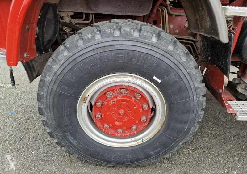 شاحنة Renault M 210