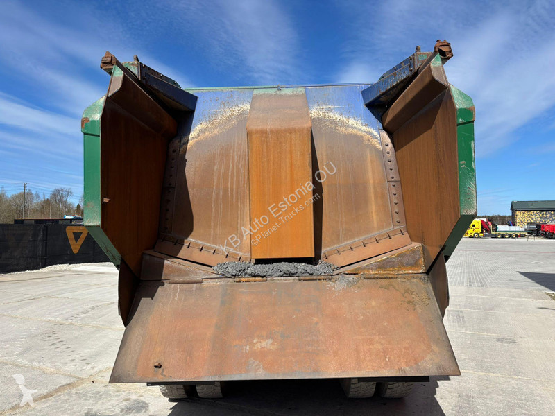 Camion Volvo 540 10x4/6 RETARDER / BOX L=6888 mm