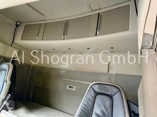 Camion Volvo 16750 6x4/Kran Epsilon...
