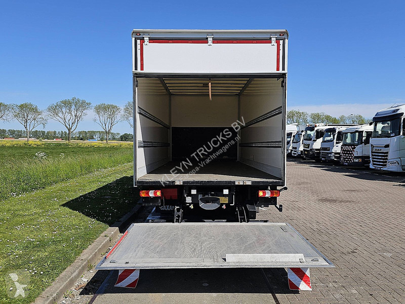 Camion Mercedes ATEGO 818 AIRCO LIFT 3 SEATS