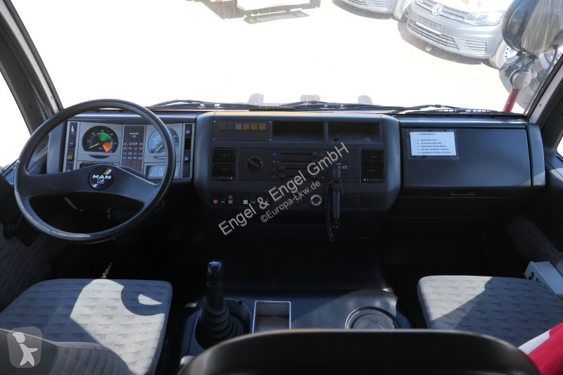 شاحنة MAN L2000 DoKa LF8/6