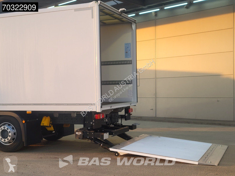 Camion Mercedes 2532 6X2 2000kg Ladebordwand...