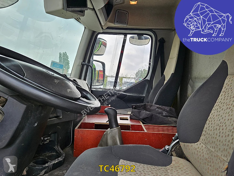 شاحنة Renault 320