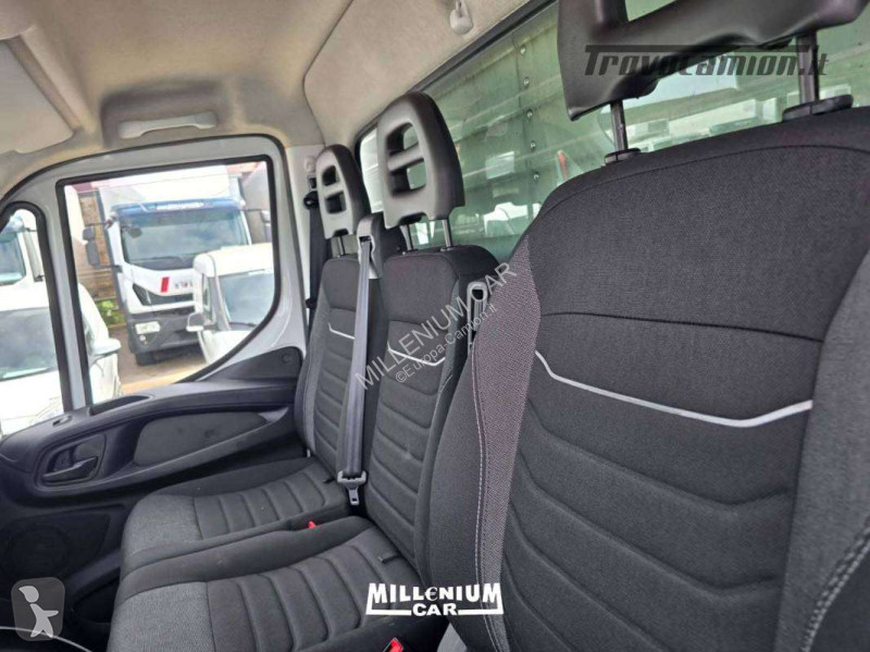 شاحنة Iveco 35-16 ANNO 2022 FURGONE 4,90