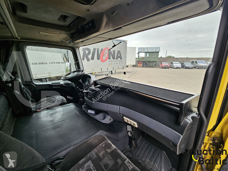 Camion Mercedes 930.05
