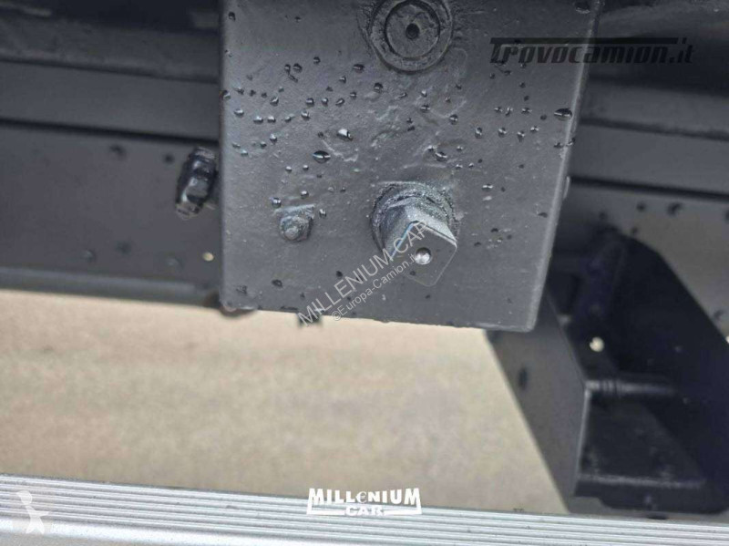 شاحنة Iveco 180E28 CENTINATO 9,60 (2017)