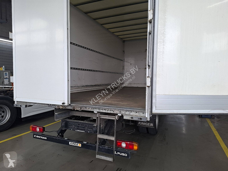 شاحنة Fuso CANTER 7C18 AMT 3 SEATS AIRCO