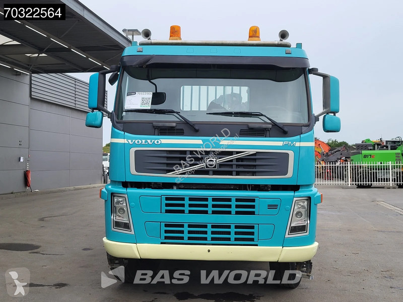 شاحنة Volvo 400 8X4 HIAB 211 EP-5 HIDUO Kran...