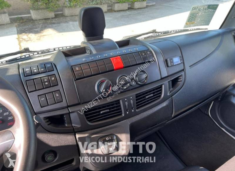 شاحنة Iveco