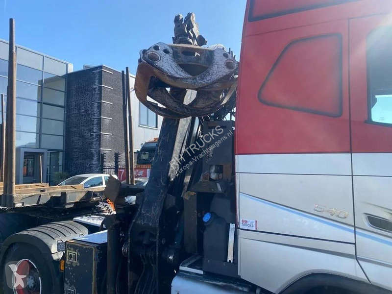 شاحنة Volvo 540 6X4 EURO 6 + EPSILON S260Z96 +...