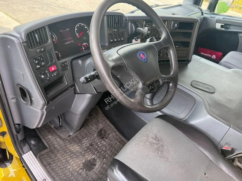 شاحنة Scania 230 4X2 EURO 5  BOX 790x246x252