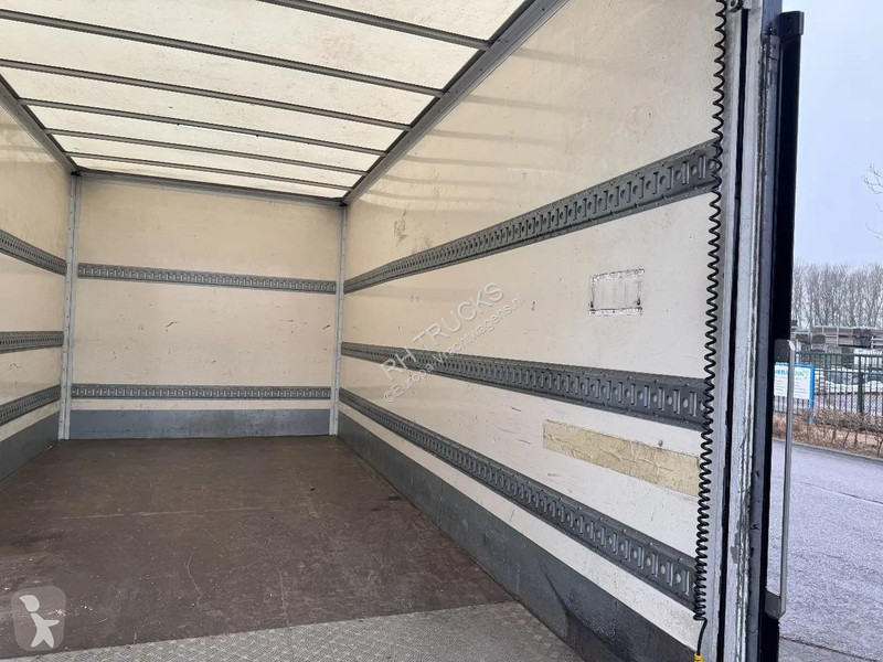 شاحنة Mercedes 1016 4X2 - EURO 6 + DHOLLANDIA LIFT