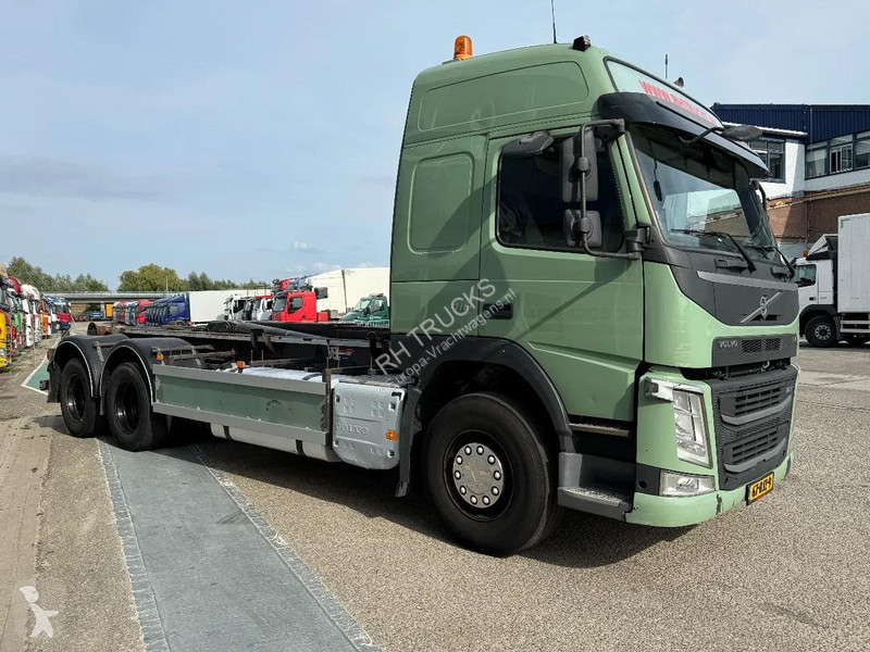 شاحنة Volvo 6X2 EURO 6 VDL 21T HOOK