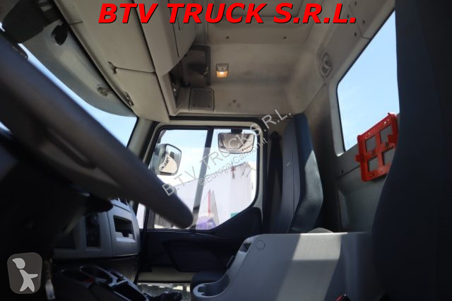 شاحنة Volvo FL