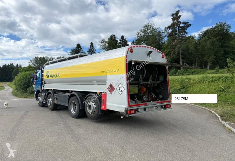 شاحنة Volvo 638 FM-420