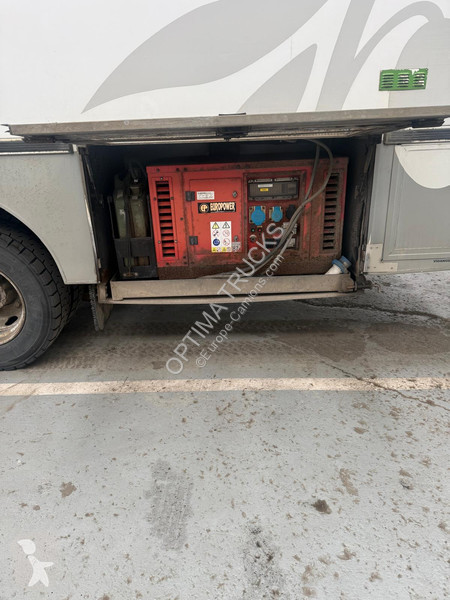 شاحنة Renault 220 MEDISCHE VRACHTWAGEN /CAMION...