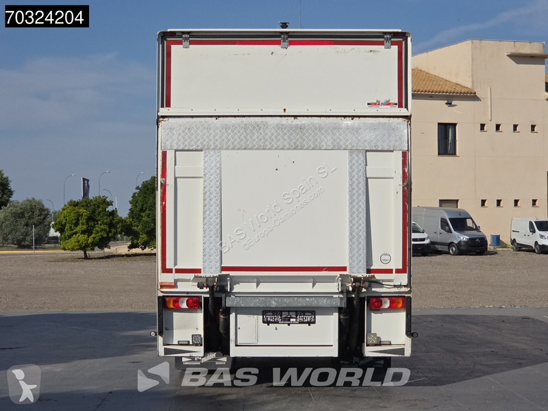 شاحنة Mercedes 1824 4X2 18 toneladas, 2000 kg,...