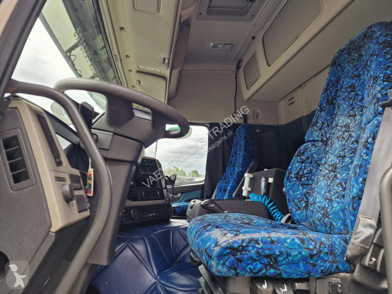 شاحنة Volvo Globetrotter 6x2*4 - Livestock -...