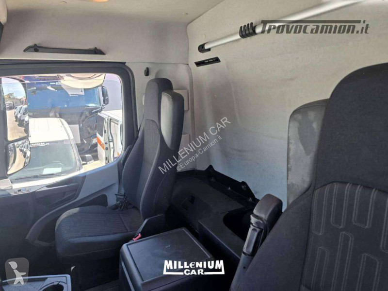شاحنة Mercedes 18-35 EURO 6 ATTACCO BIGA KM 610000