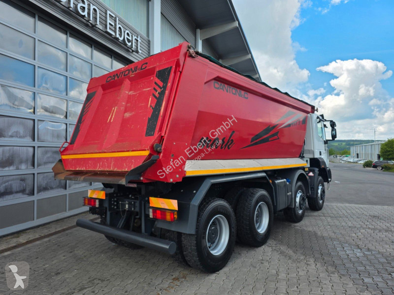 شاحنة Iveco Astra HD9 84.50-80 8x4 Muldenkipper...