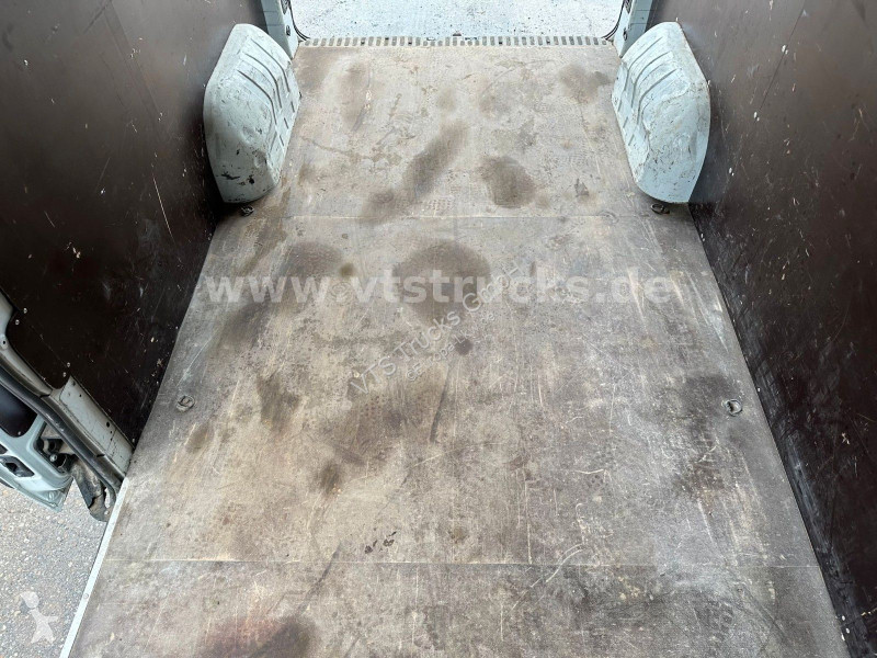 شاحنة Renault DCI 135 4x2