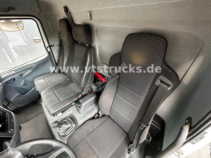 شاحنة Mercedes 816 Kofferaufbau 4x2