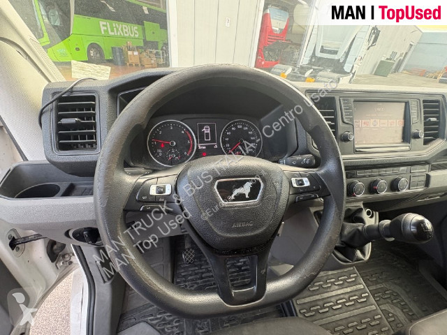 شاحنة MAN TGE 5.180 4X2 SB