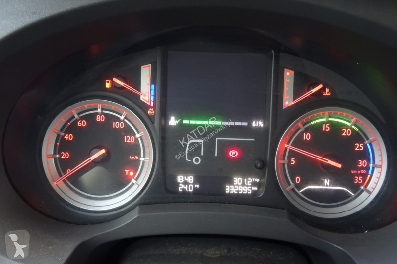 شاحنة DAF LF 220 Euro 6 kontener 18p winda...