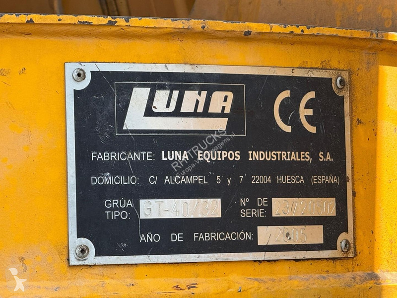 شاحنة MAN 33.430 6X4 EURO 3 + LUNA GT-40/32...
