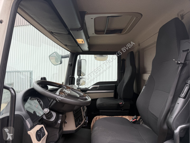 Vrachtwagen MAN TGL 12.220 4X2 BL TGL 12.220...