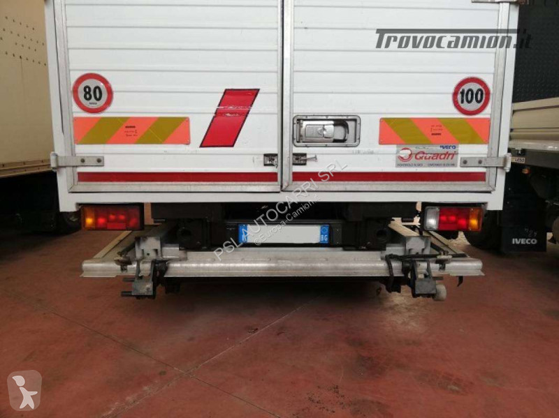 شاحنة Iveco 75E18