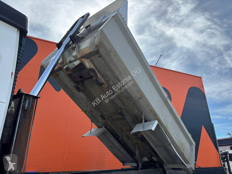 شاحنة Volvo 540 8x4 RETARDER / TANDEM AXLE LIFT...