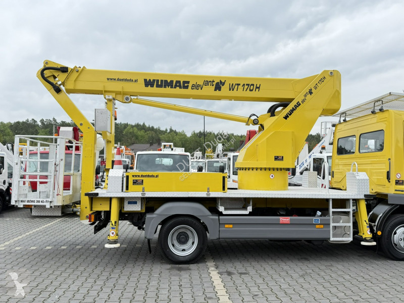 Camion Mercedes Zwyżka WUMAG WT 170 17m w bok...