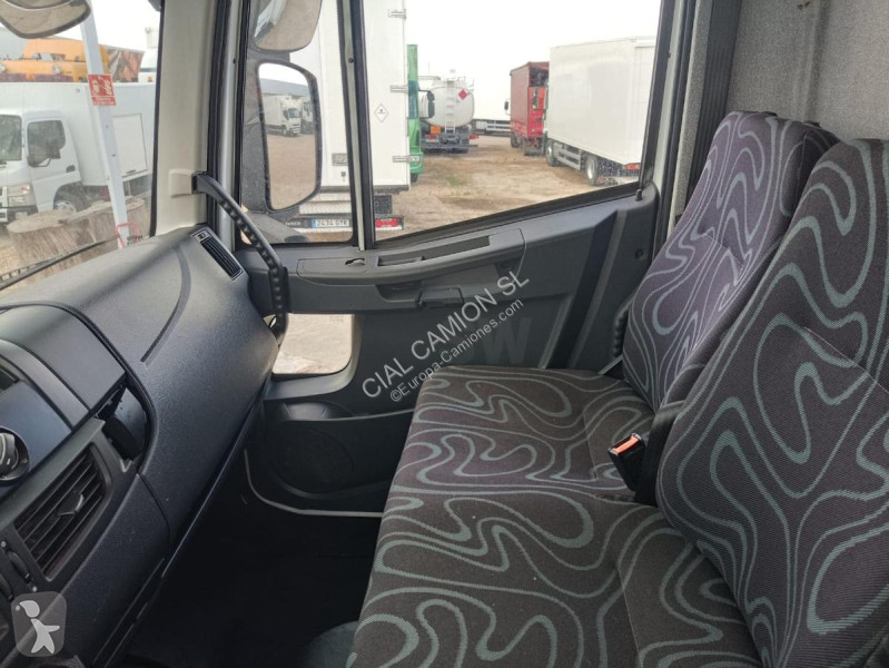 شاحنة Iveco  180E 25