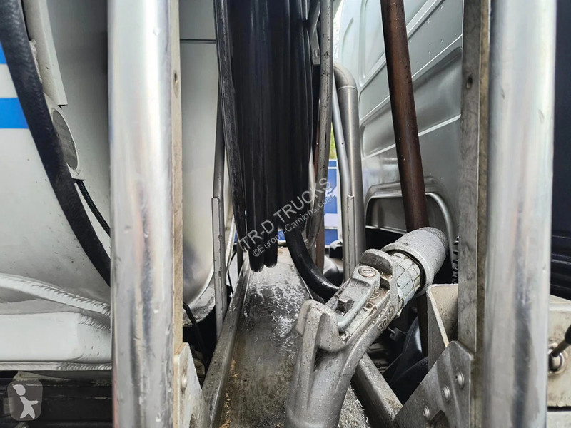 شاحنة Renault 270 13500L FUEL / CARBURANT TRUCK...