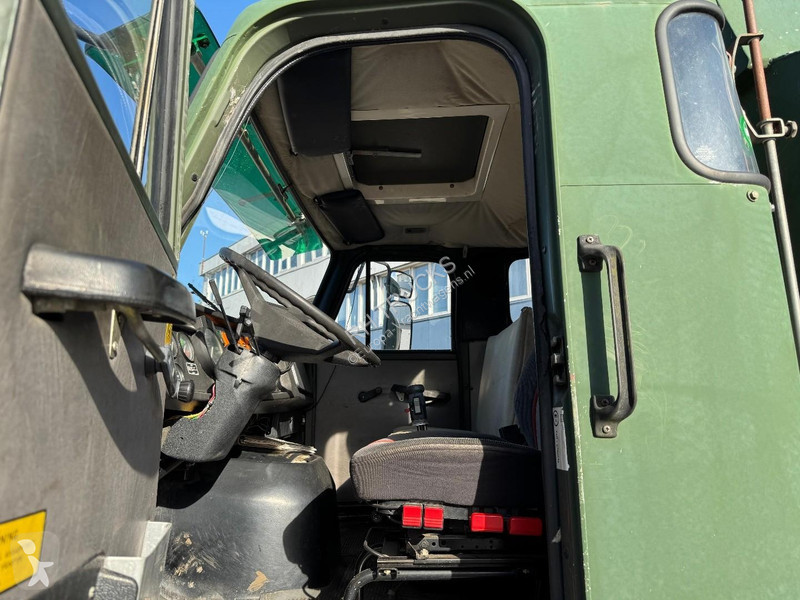 شاحنة Volvo 6X4 Robson-Drive + TANK 14.000 LITER