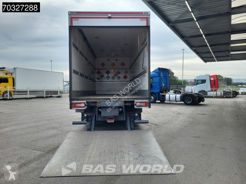 شاحنة Volvo 450  6X2 7,63m Box Retarder Full...