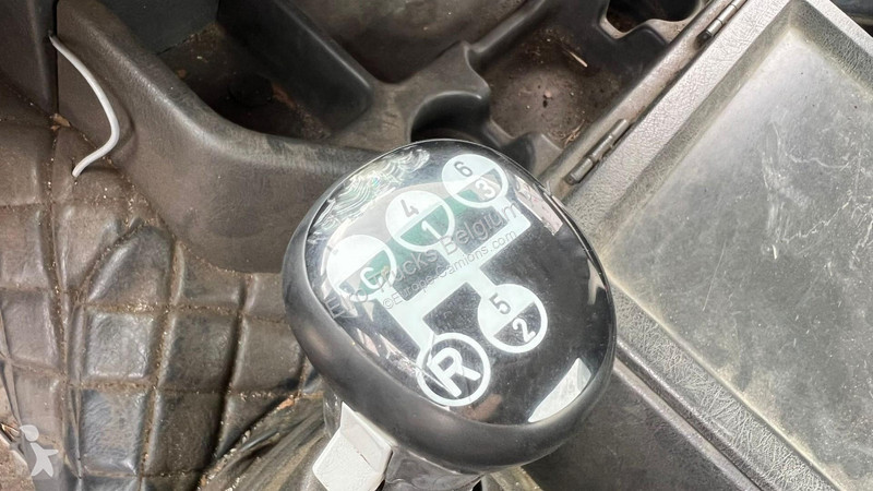 شاحنة Volvo 12420 (LAMES / STEEL SUSP. / BOITE...