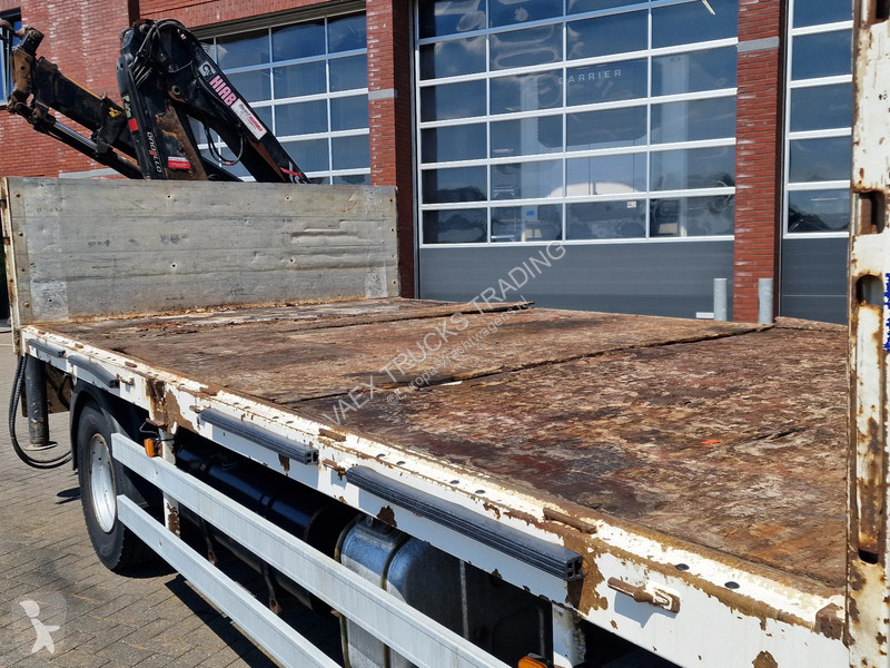 شاحنة MAN 12.210 - HIAB 077 DUO Crane / Grua -...