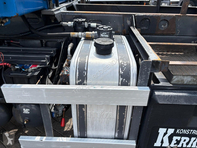 شاحنة Volvo 12380 + HMF 2220 K5 + 8X4 STEERING...