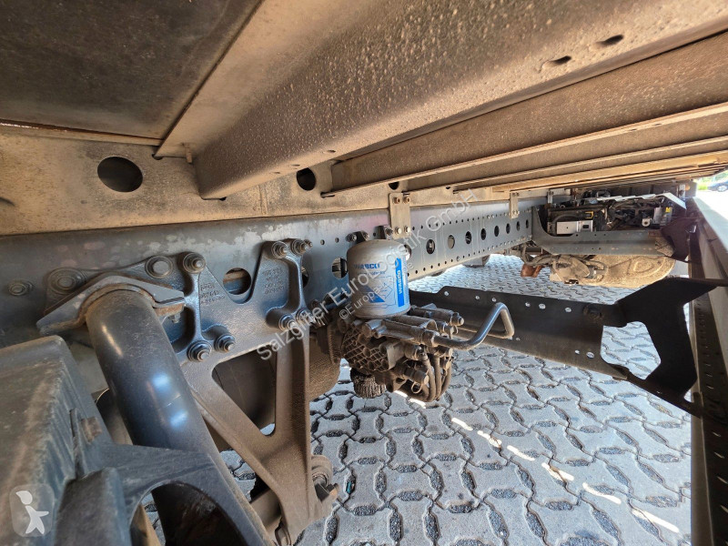 شاحنة Mercedes 1230