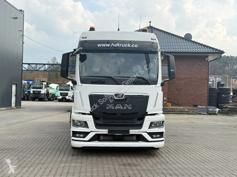 شاحنة MAN 26.520 MAN  26.520 LL 6x2 Hiab 228-6...