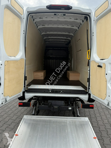 Camión Iveco 50C18 V