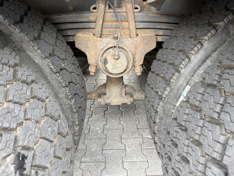 شاحنة Iveco 450 / AT340T45 8X4