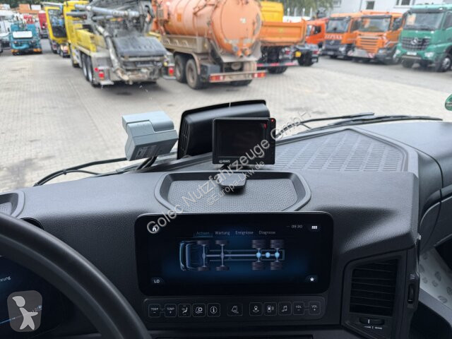 شاحنة Mercedes AROCS 3340 8x4 Betonmischer...
