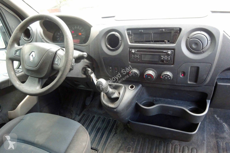 Véhicule utilitaire Renault MASTER PLATEAU 2,3...