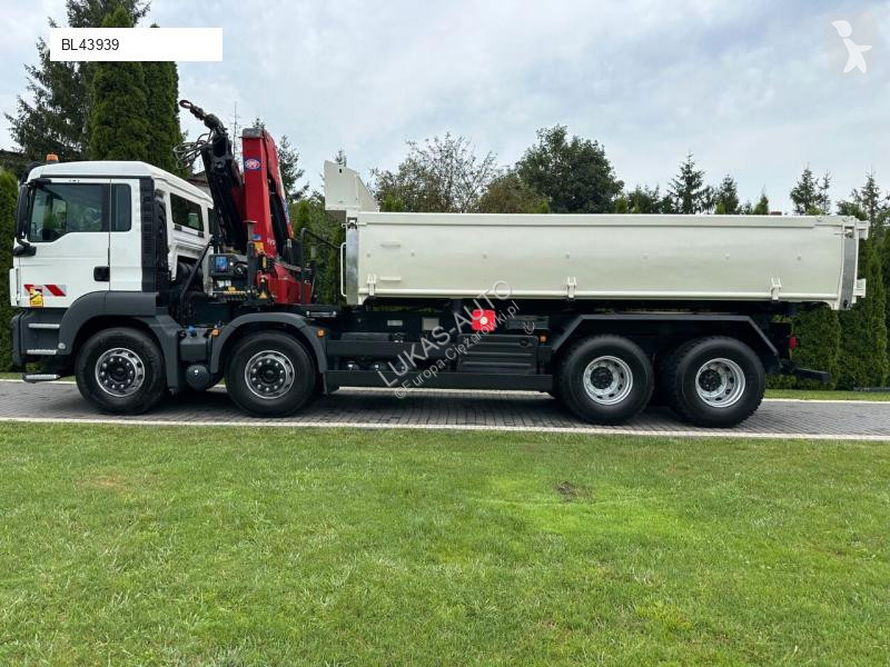 شاحنة MAN TGS 440 / 8x4 /CRANE HMF 1530/ TIPPER