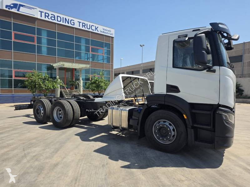 شاحنة Iveco
